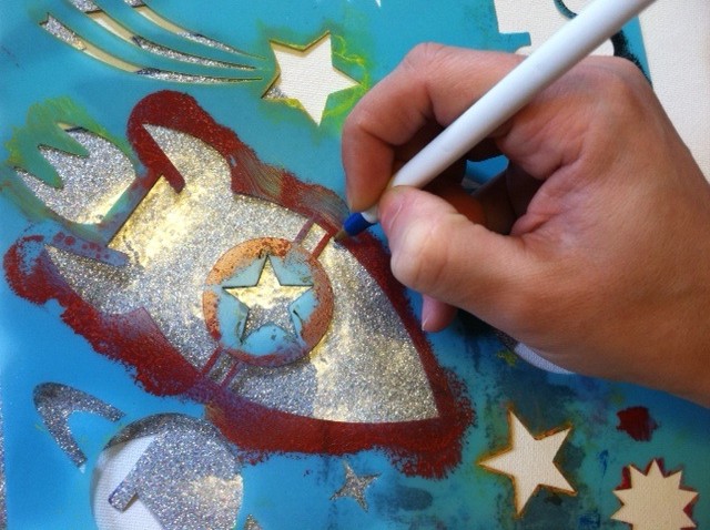 glitter trace