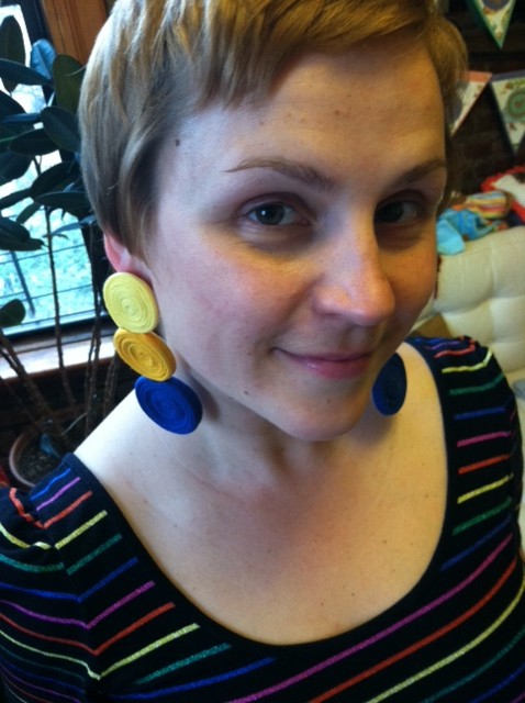 T-shirt Spiral Statement Earrings ...